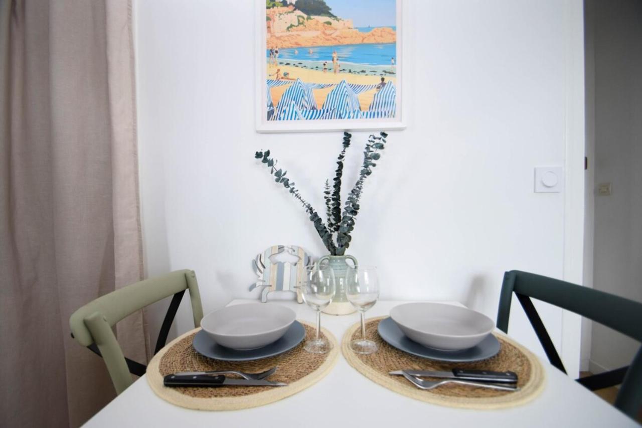 ディナールVacances En Mode Pieton 2P 5Mn Plage Ecluseアパートメント エクステリア 写真